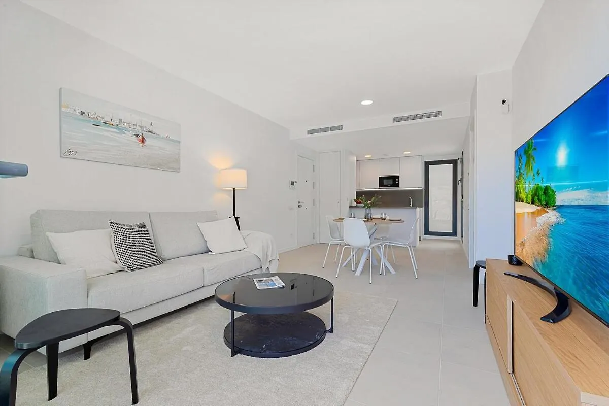 Beautiful New 2Bdr Apartment Фуэнхирола