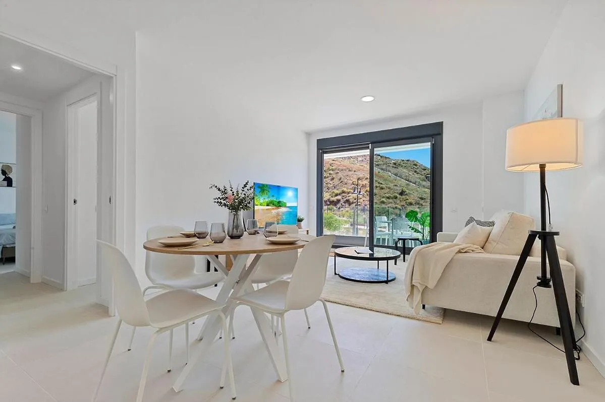 Beautiful New 2Bdr Apartment Fuengirola 0*,